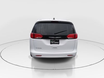 2023 Chrysler Voyager - Photo 6