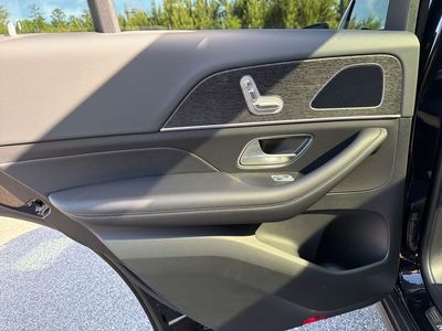 2026 Mercedes-Benz GLE — photo 31 view