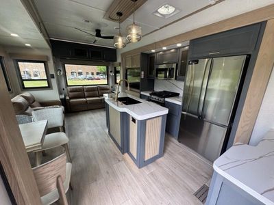 2026 Redwood RV Redwood 371RL Fifth - Photo 10