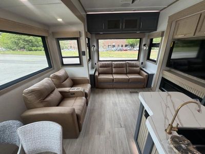 2026 Redwood RV Redwood 371RL Fifth - Photo 13