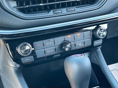 2026 Jeep Compass — photo 15 view
