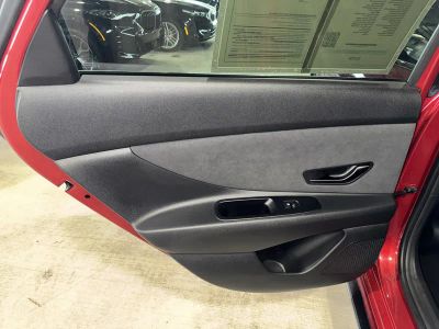 2025 Hyundai Elantra N — photo 17 view