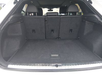 2025 Audi Q3 — photo 11 view