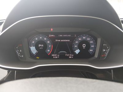 2025 Audi Q3 — photo 14 view