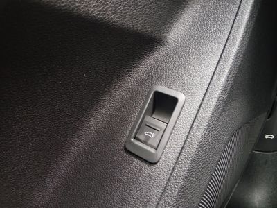 2025 Audi Q3 — photo 21 view