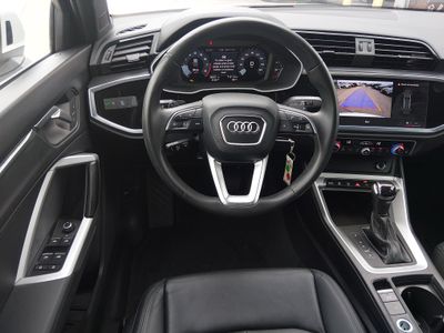 2025 Audi Q3 — photo 17 view