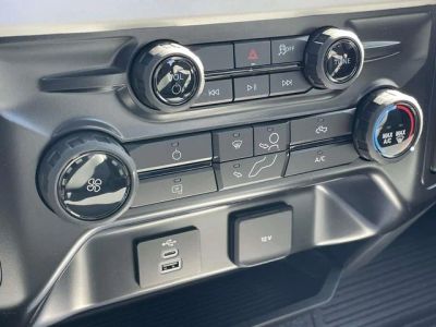 2026 Ford F-550SD - Photo 8