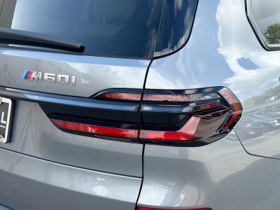 2025 BMW X7 — photo 25 view