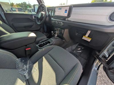 2026 Jeep Wrangler — photo 11 view