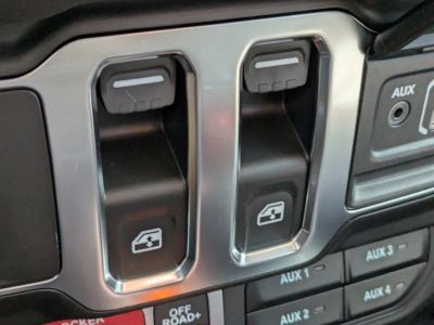 2026 Jeep Wrangler — photo 17 view