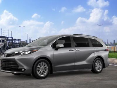 2026 Toyota Sienna - Photo 4