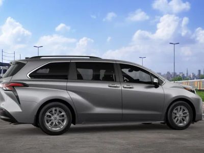 2026 Toyota Sienna - Photo 13
