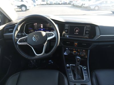 2024 Volkswagen Jetta — photo 12 view
