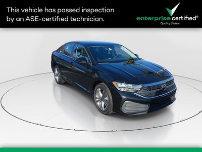 2024 Volkswagen Jetta SE Auto — front three-quarter view