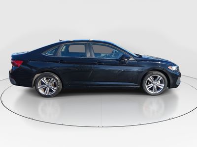 2024 Volkswagen Jetta — photo 8 view