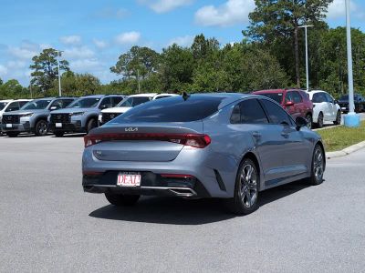 2023 Kia K5 - Photo 3