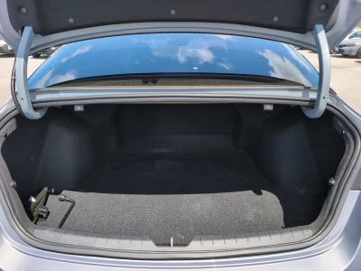 2023 Kia K5 - Photo 6