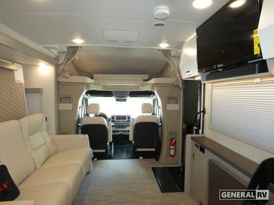 2025 Winnebago Navion - Photo 6