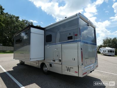 2025 Winnebago Navion - Photo 3
