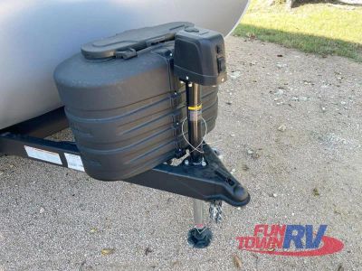 2025 Forest River RV Wildwood X-Lite - Photo 12