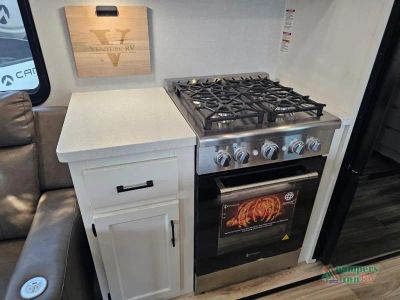 2027 Venture RV SportTrek Touring Edition — photo 19 view