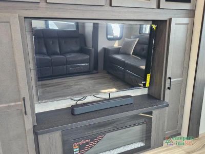 2027 Venture RV SportTrek Touring Edition — photo 50 view
