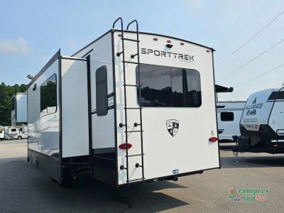 2027 Venture RV SportTrek Touring Edition — detail view