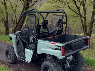 2026 Honda Pioneer 520 - Photo 4