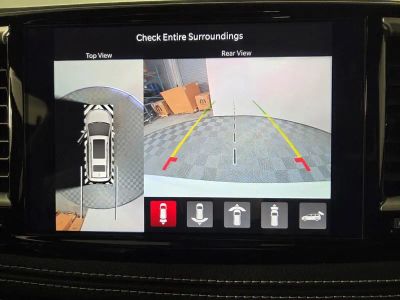 2026 Chrysler Pacifica — photo 11 view