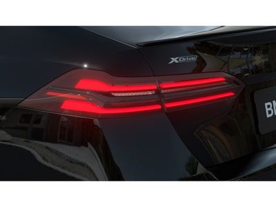 2026 BMW 5 Series - Photo 8