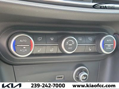 2018 Alfa Romeo Stelvio Quadrifoglio — photo 30 view