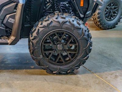 2026 Can-Am Outlander MAX XT 700 - Photo 5