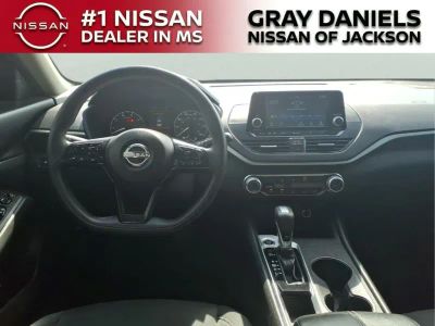2024 Nissan Altima - Photo 8