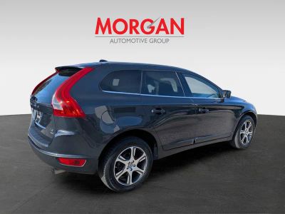 2011 Volvo XC60 — interior view