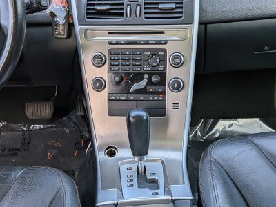 2011 Volvo XC60 — photo 21 view