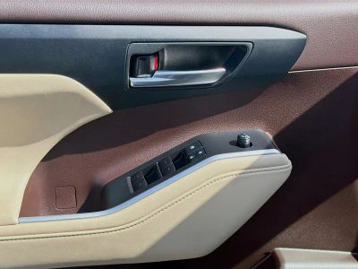2021 Toyota Highlander — photo 18 view