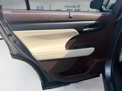 2021 Toyota Highlander — photo 27 view