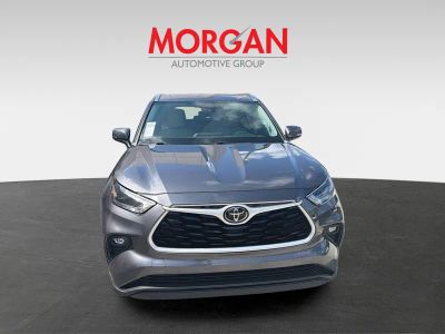 2021 Toyota Highlander — side profile view