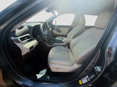 2021 Toyota Highlander — photo 20 view