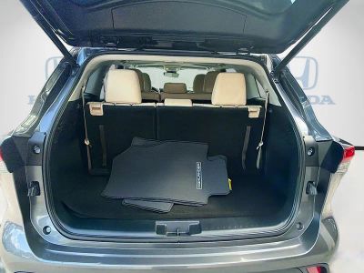2021 Toyota Highlander — photo 28 view