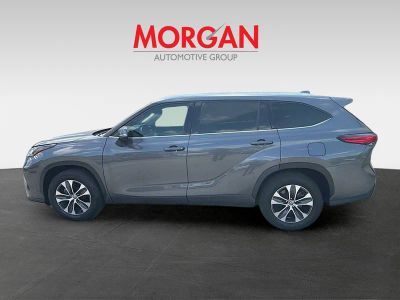 2021 Toyota Highlander — interior view
