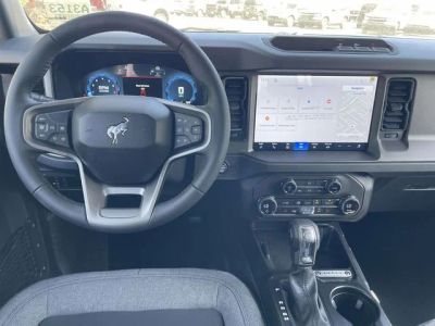 2026 Ford Bronco — photo 10 view