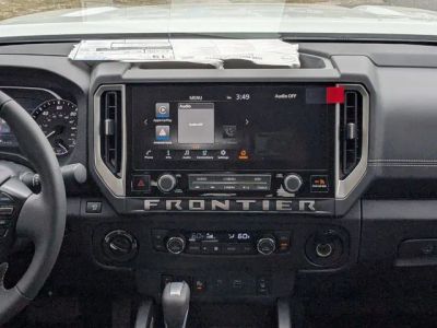 2026 Nissan Frontier — photo 16 view
