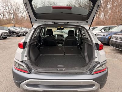2022 Hyundai Kona Limited — photo 37 view