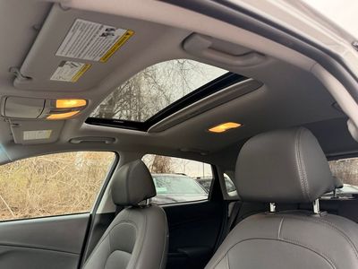 2022 Hyundai Kona Limited — photo 18 view