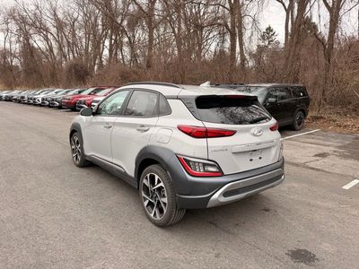 2022 Hyundai Kona Limited — photo 7 view