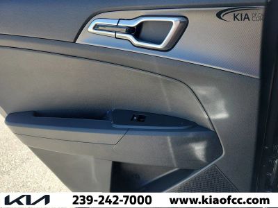 2026 Kia Sportage — photo 12 view