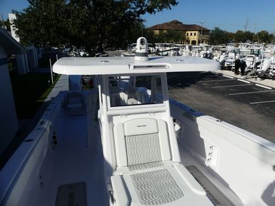 2026 Twin Vee 340 Center Console GFX - Photo 26
