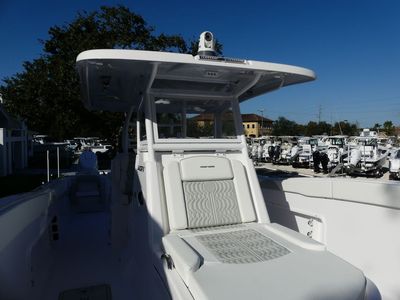 2026 Twin Vee 340 Center Console GFX - Photo 25