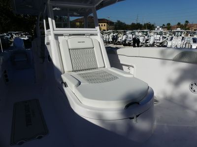 2026 Twin Vee 340 Center Console GFX - Photo 24